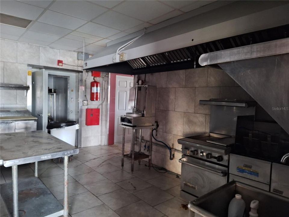 En Venta: $675,000 (0 camas, 0 baños, 3214 Pies cuadrados)