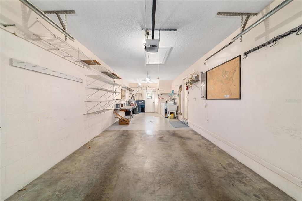 合同活跃: $144,900 (2 贝兹, 2 浴室, 1531 平方英尺)