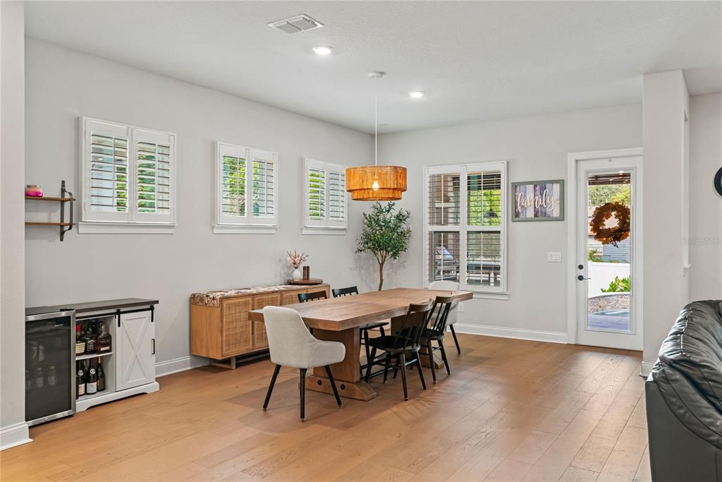 Active With Contract: $1,650,000 (4 beds, 3 baths, 3031 Square Feet)