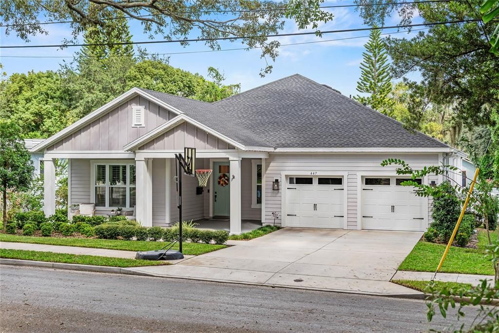 Active With Contract: $1,650,000 (4 beds, 3 baths, 3031 Square Feet)