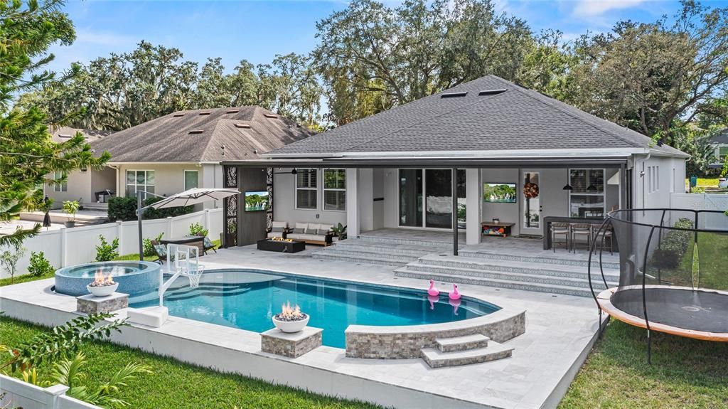 Active With Contract: $1,650,000 (4 beds, 3 baths, 3031 Square Feet)