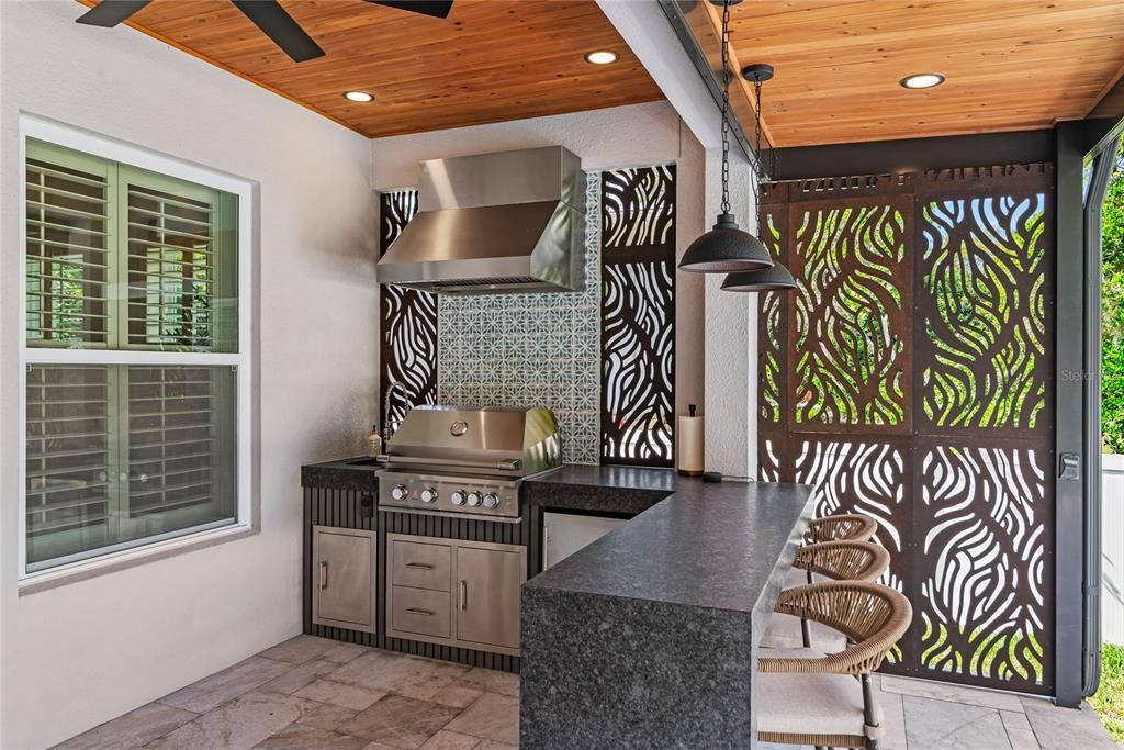 Active With Contract: $1,650,000 (4 beds, 3 baths, 3031 Square Feet)