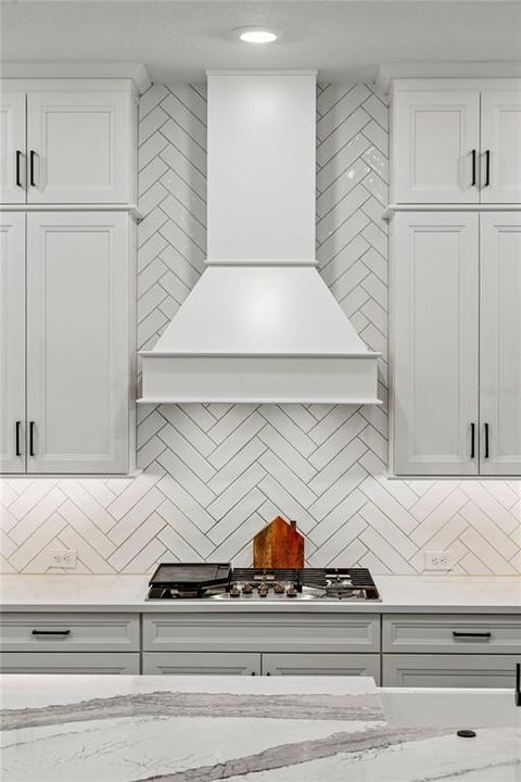 Active With Contract: $1,650,000 (4 beds, 3 baths, 3031 Square Feet)