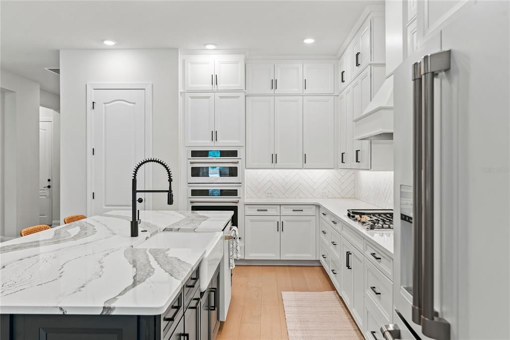 Active With Contract: $1,650,000 (4 beds, 3 baths, 3031 Square Feet)