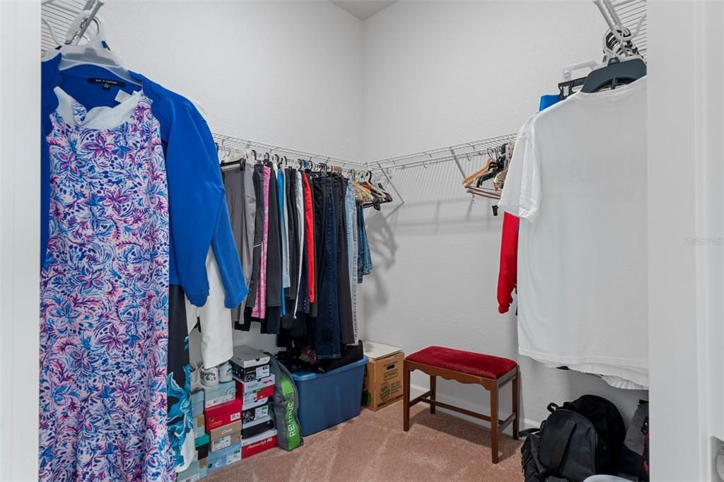 合同活跃: $265,000 (3 贝兹, 2 浴室, 1698 平方英尺)