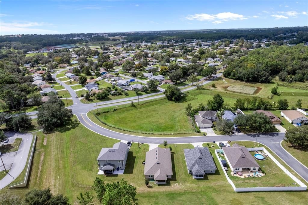 合同活跃: $265,000 (3 贝兹, 2 浴室, 1698 平方英尺)