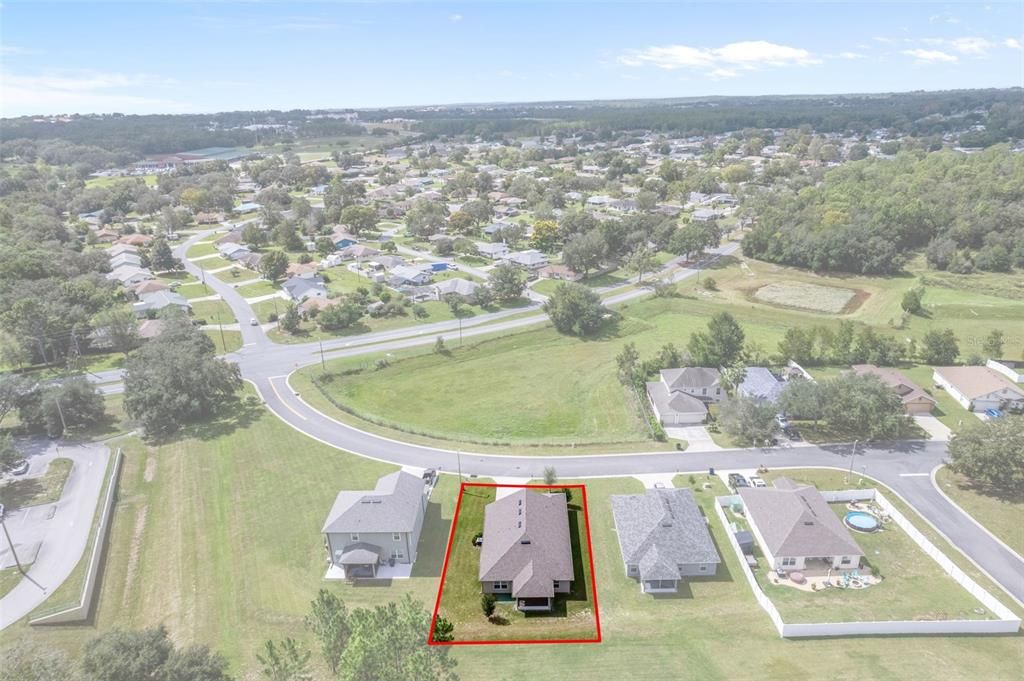 合同活跃: $265,000 (3 贝兹, 2 浴室, 1698 平方英尺)