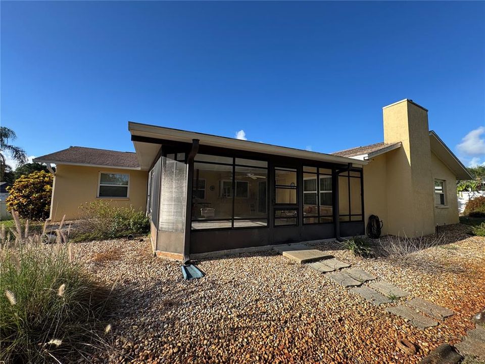 В аренду: $2,695 (3 спален, 2 ванн, 1945 Квадратных фут)