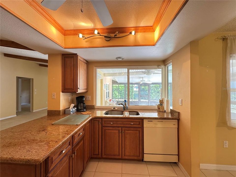 В аренду: $2,695 (3 спален, 2 ванн, 1945 Квадратных фут)