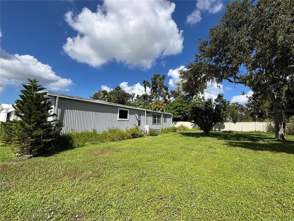 For Sale: $135,000 (2 beds, 2 baths, 1344 Square Feet)