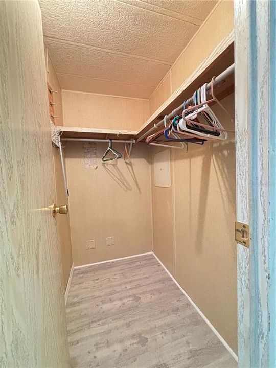 For Sale: $135,000 (2 beds, 2 baths, 1344 Square Feet)