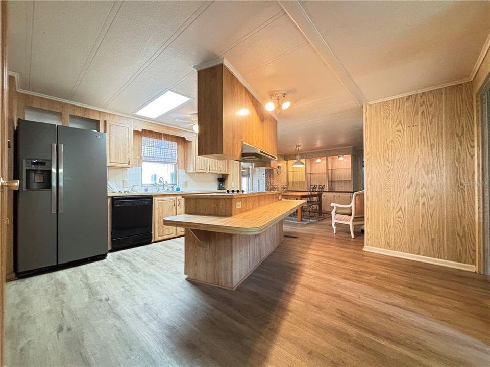 For Sale: $135,000 (2 beds, 2 baths, 1344 Square Feet)