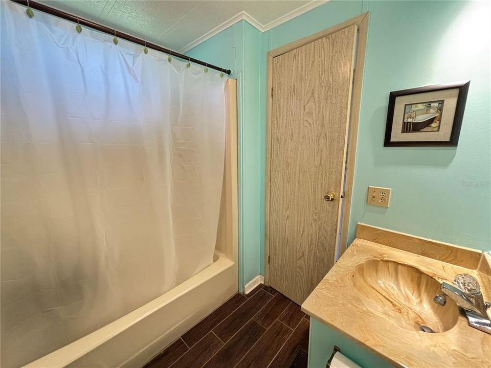 For Sale: $135,000 (2 beds, 2 baths, 1344 Square Feet)