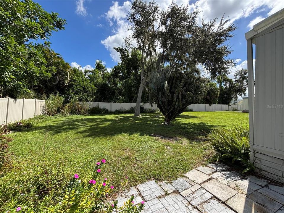 For Sale: $135,000 (2 beds, 2 baths, 1344 Square Feet)