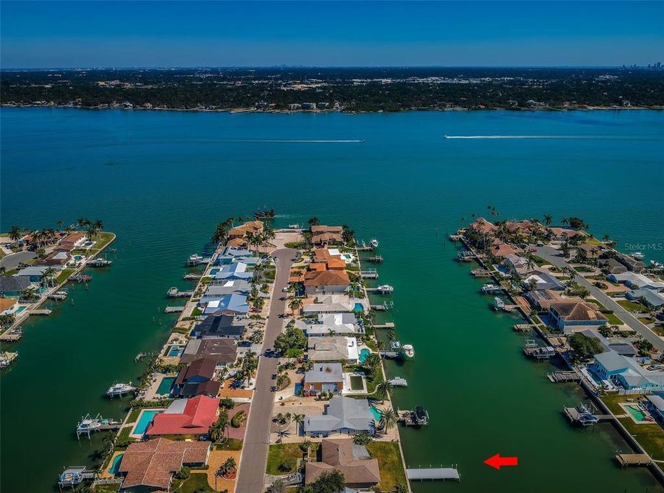 For Sale: $899,000 (3 beds, 2 baths, 1964 Square Feet)