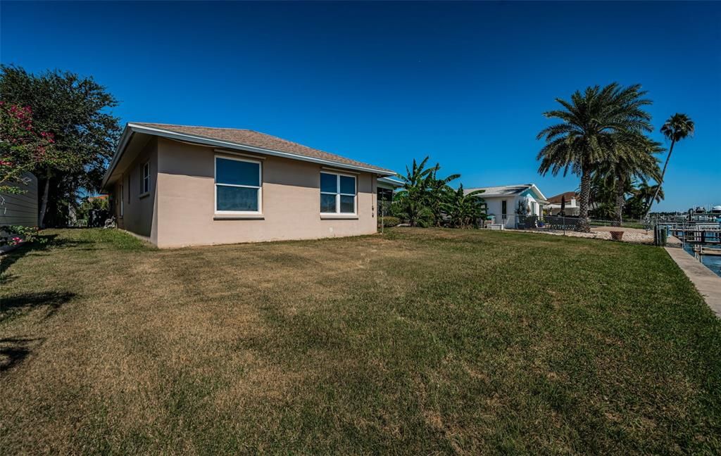 For Sale: $899,000 (3 beds, 2 baths, 1964 Square Feet)