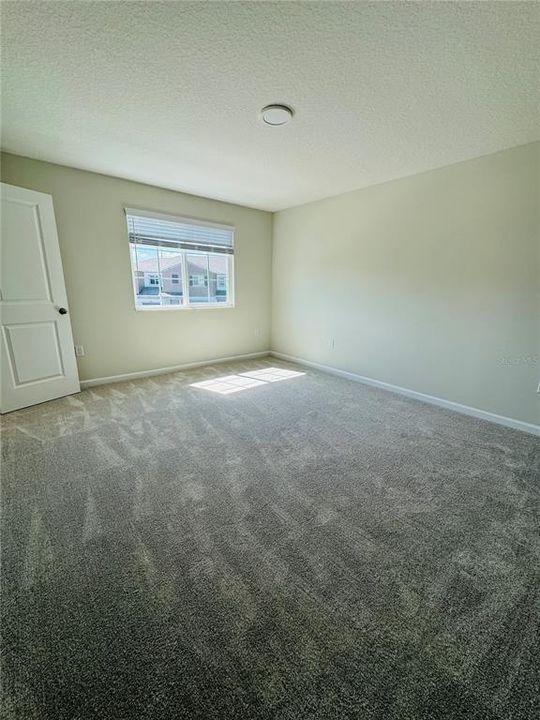 出租: $2,500 (3 贝兹, 2 浴室, 1569 平方英尺)