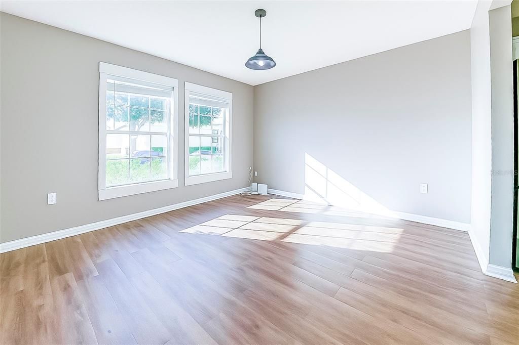 待售: $397,500 (3 贝兹, 2 浴室, 2408 平方英尺)