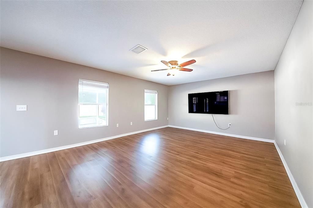 待售: $397,500 (3 贝兹, 2 浴室, 2408 平方英尺)