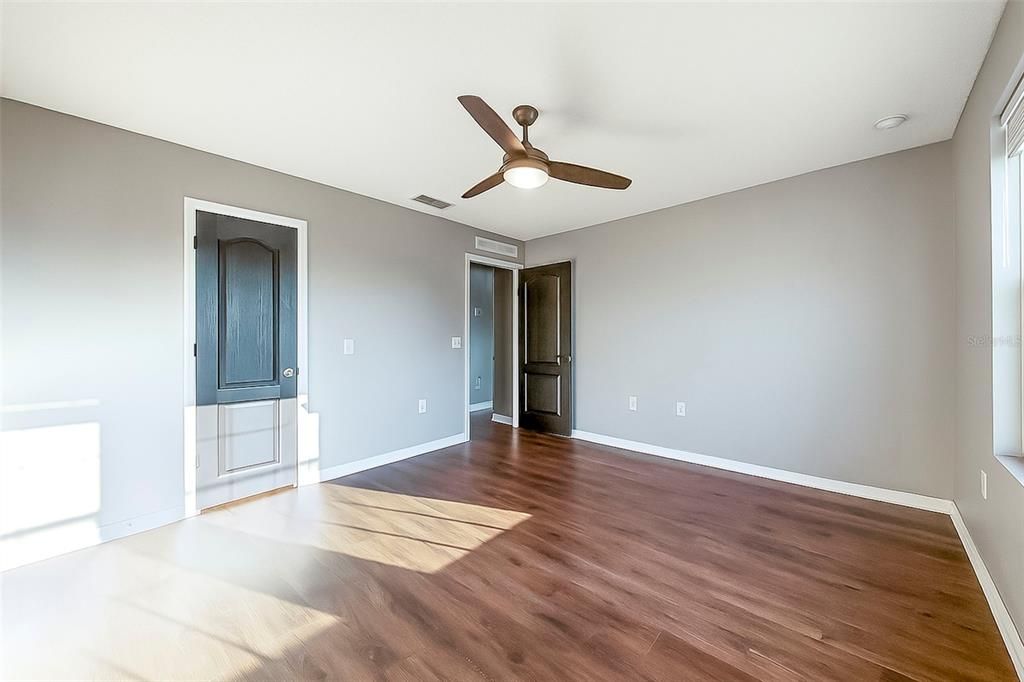 待售: $397,500 (3 贝兹, 2 浴室, 2408 平方英尺)