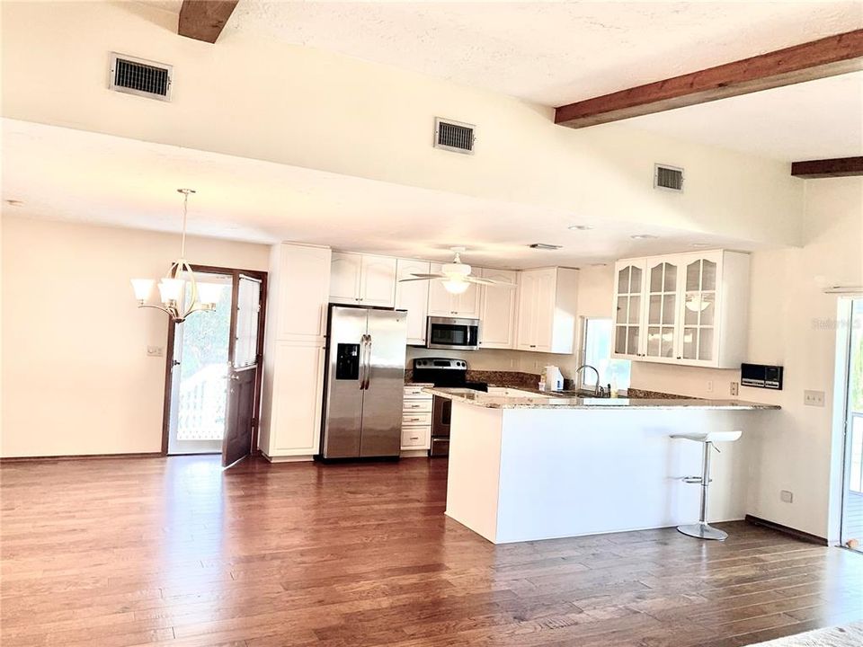 待售: $845,000 (3 贝兹, 2 浴室, 1868 平方英尺)