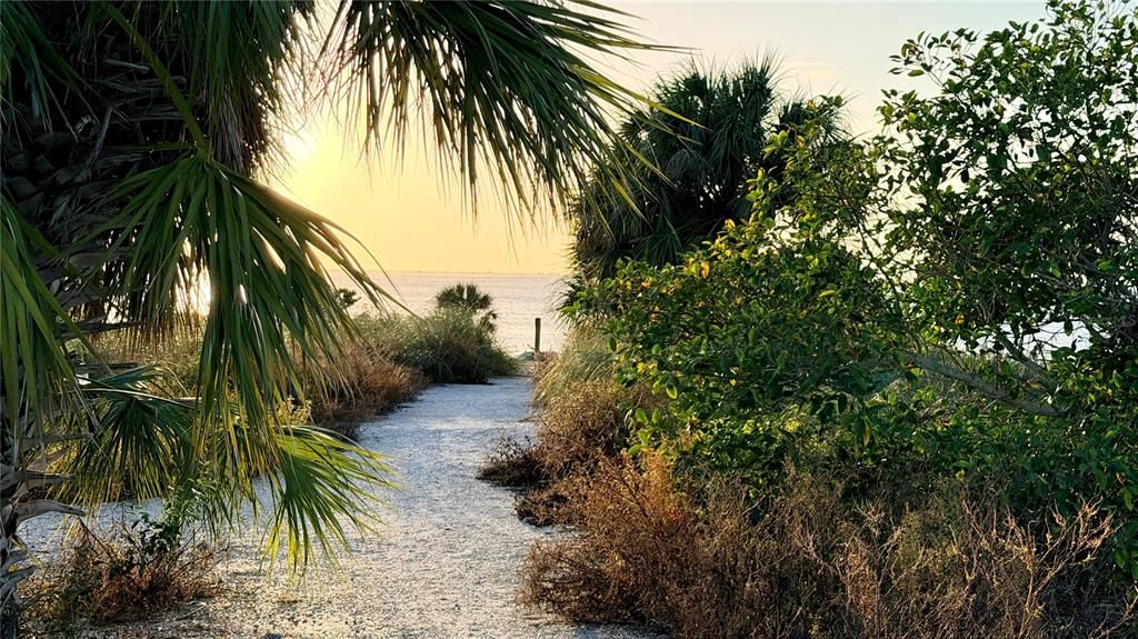 待售: $845,000 (3 贝兹, 2 浴室, 1868 平方英尺)