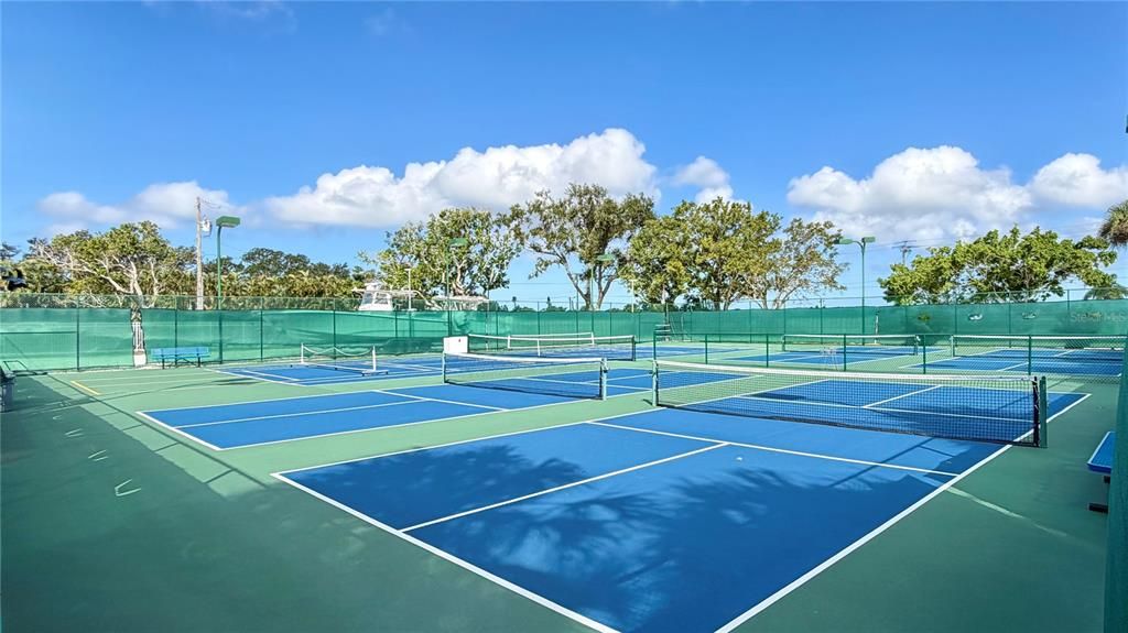 待售: $845,000 (3 贝兹, 2 浴室, 1868 平方英尺)