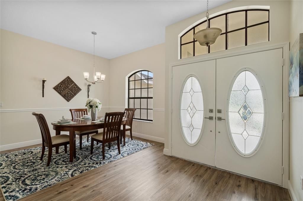 Active With Contract: $562,900 (4 beds, 3 baths, 2725 Square Feet)