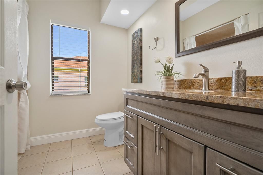 Active With Contract: $562,900 (4 beds, 3 baths, 2725 Square Feet)