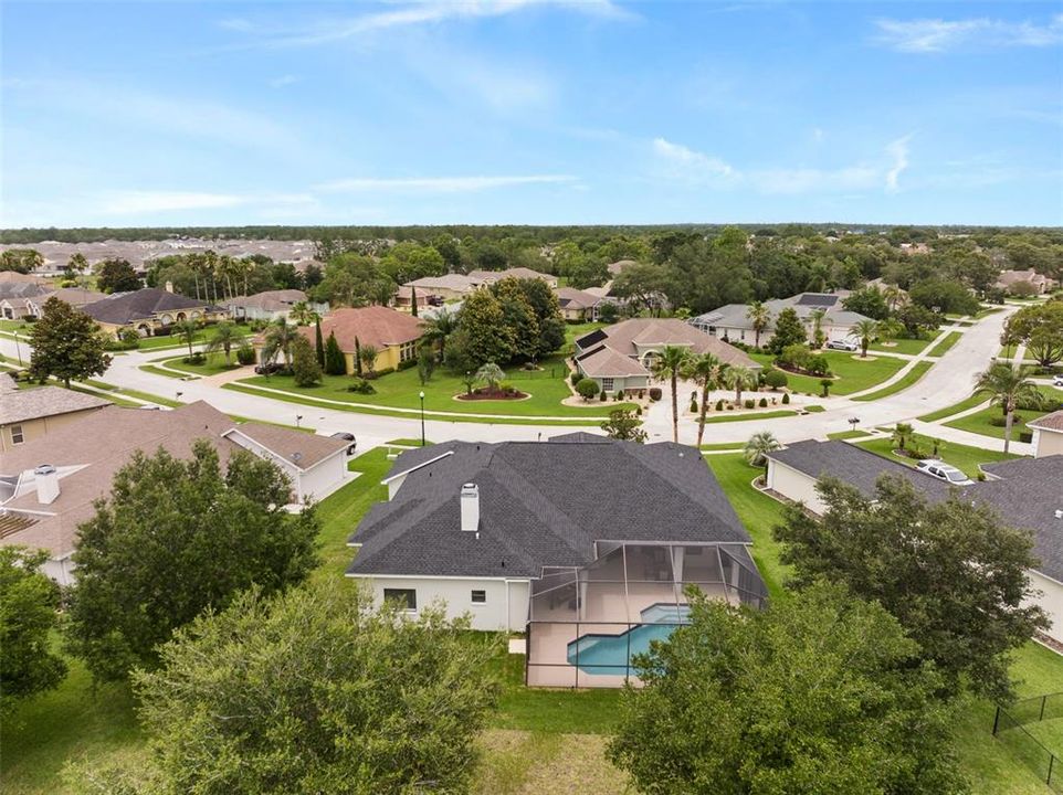 Active With Contract: $562,900 (4 beds, 3 baths, 2725 Square Feet)