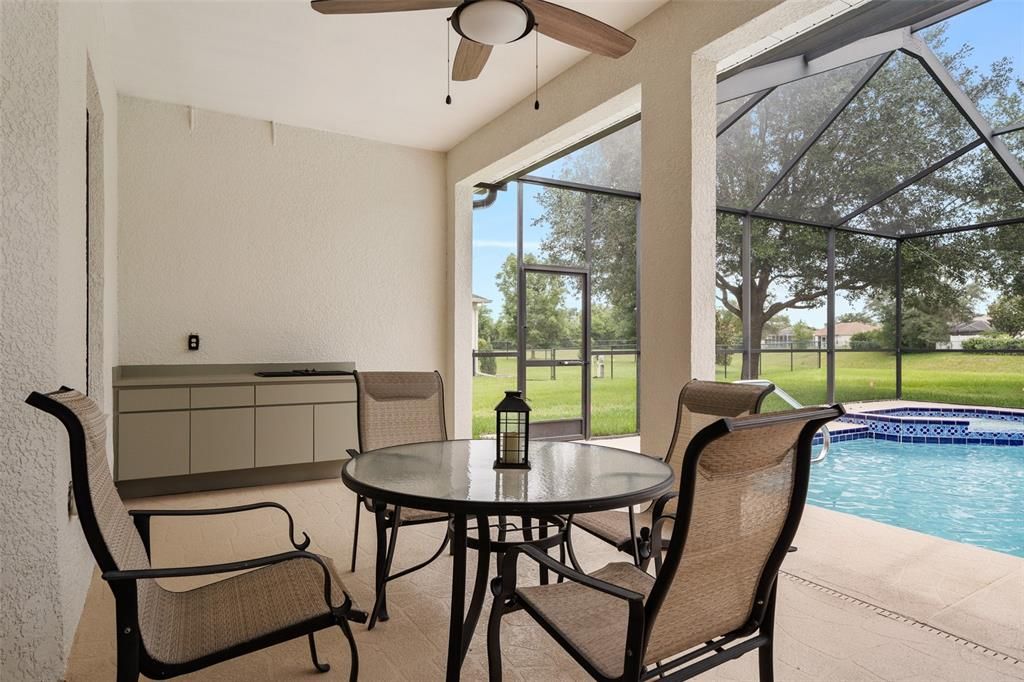 Active With Contract: $562,900 (4 beds, 3 baths, 2725 Square Feet)