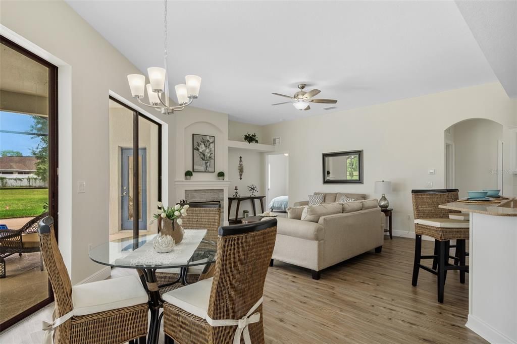 Active With Contract: $562,900 (4 beds, 3 baths, 2725 Square Feet)