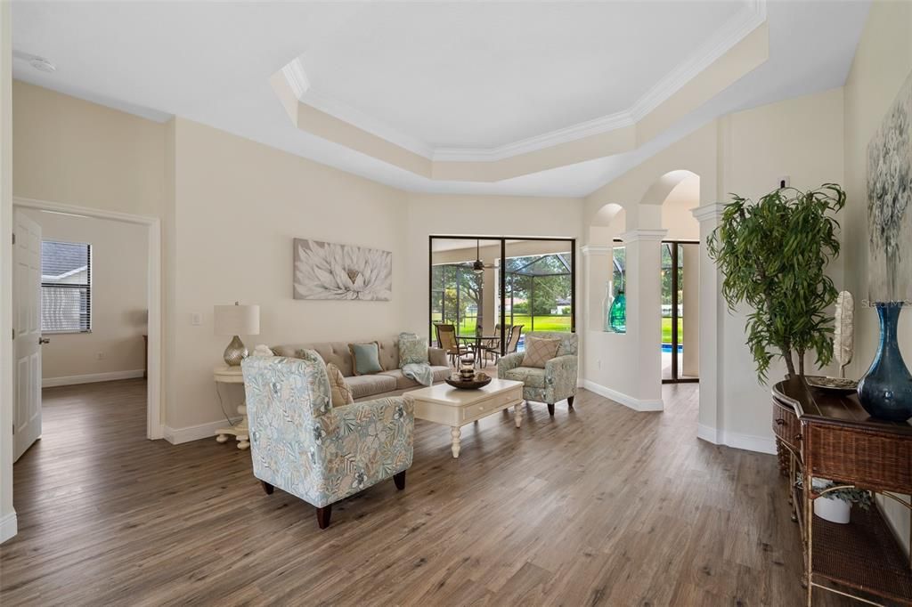 Active With Contract: $562,900 (4 beds, 3 baths, 2725 Square Feet)