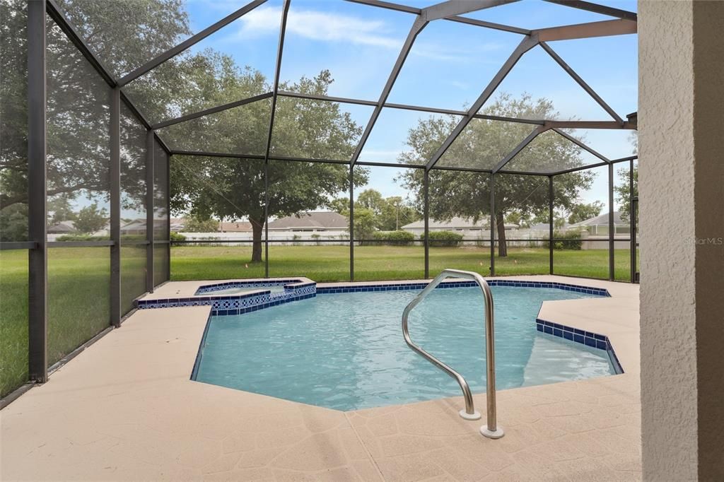 Active With Contract: $562,900 (4 beds, 3 baths, 2725 Square Feet)