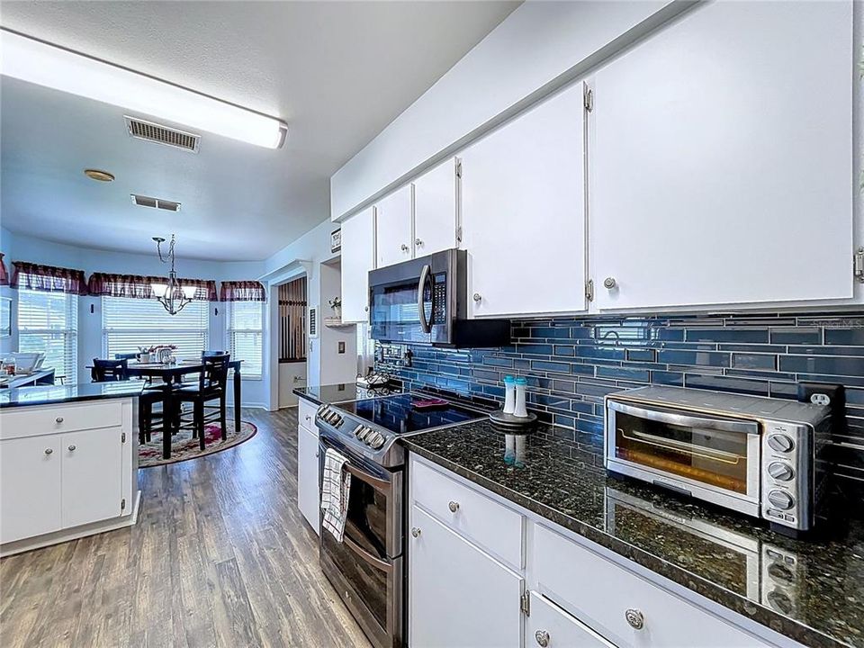 En Venta: $315,000 (3 camas, 2 baños, 1808 Pies cuadrados)