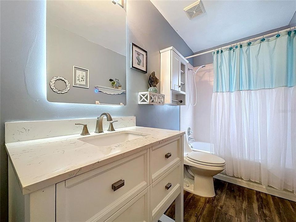 En Venta: $315,000 (3 camas, 2 baños, 1808 Pies cuadrados)