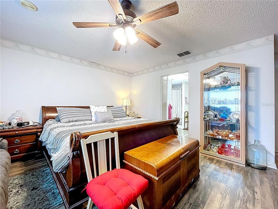 En Venta: $315,000 (3 camas, 2 baños, 1808 Pies cuadrados)