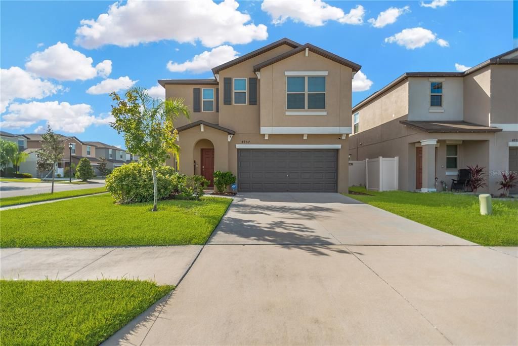 Recently Sold: $475,000 (6 beds, 3 baths, 2624 Square Feet)