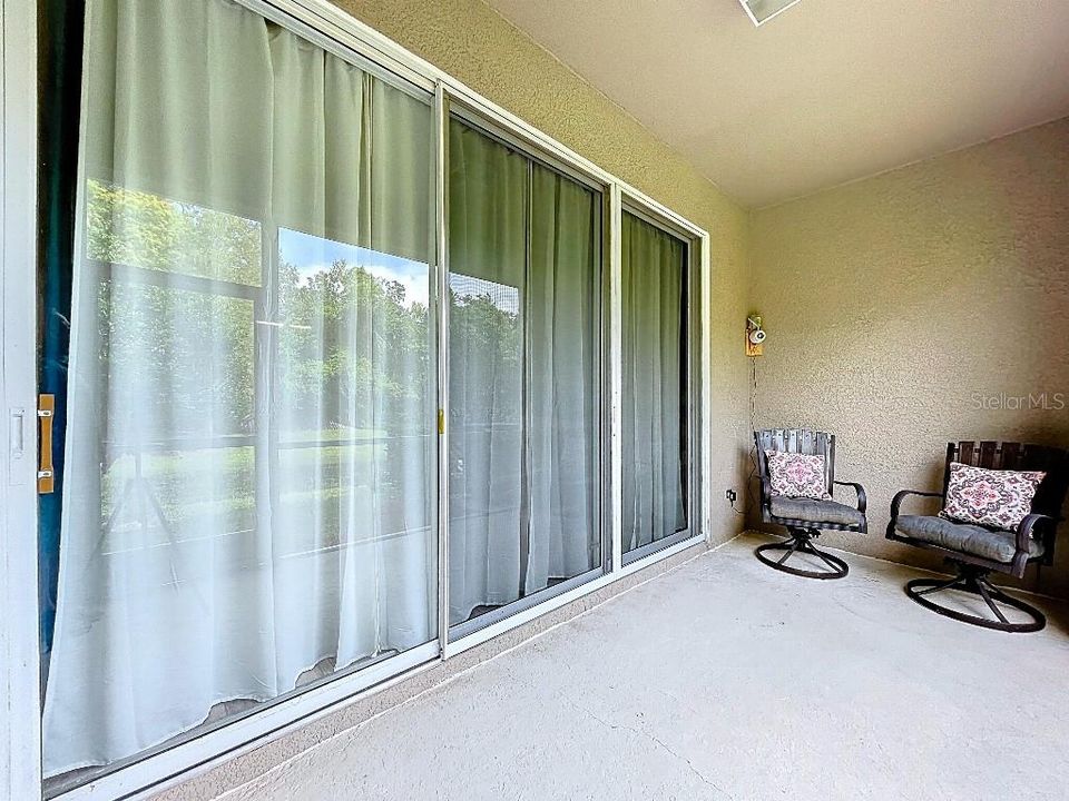 Activo con contrato: $242,000 (2 camas, 2 baños, 1240 Pies cuadrados)