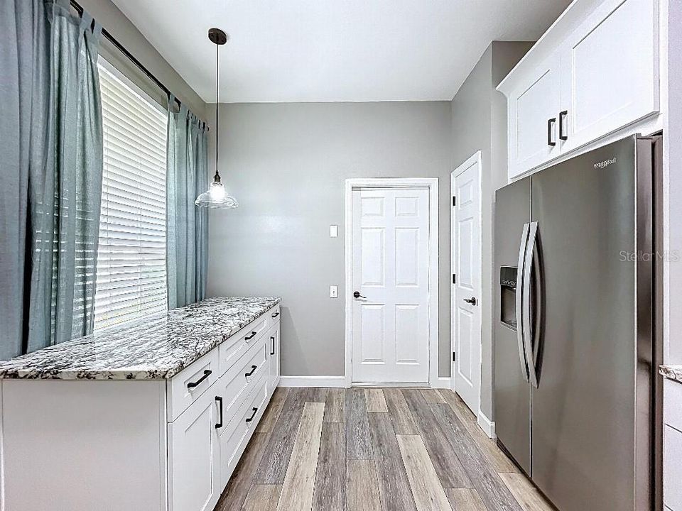 Activo con contrato: $242,000 (2 camas, 2 baños, 1240 Pies cuadrados)