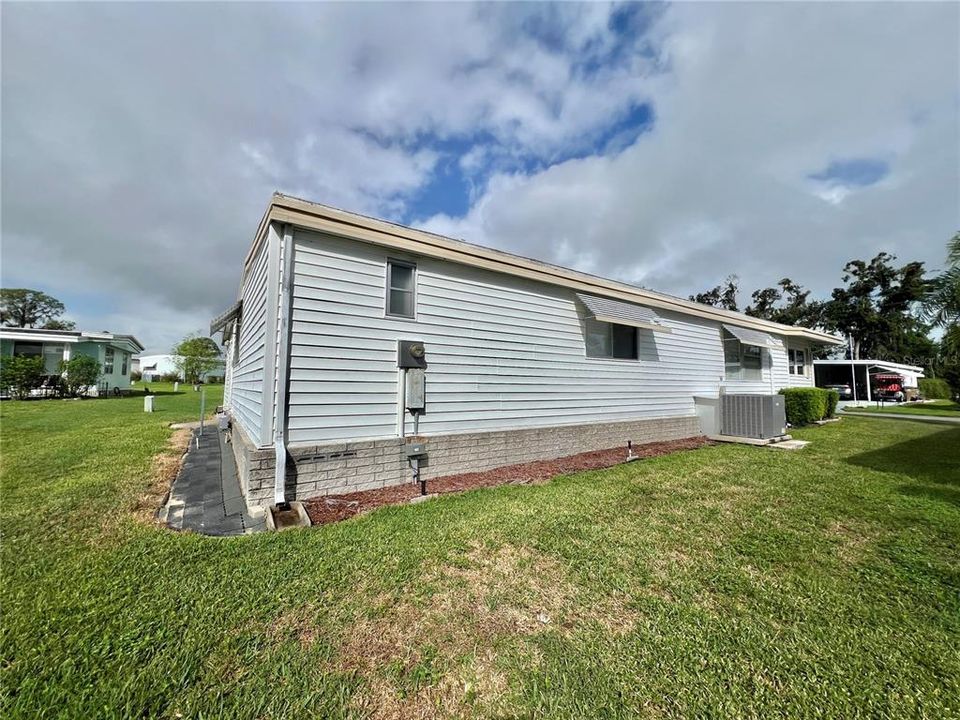 待售: $119,000 (2 贝兹, 2 浴室, 1312 平方英尺)