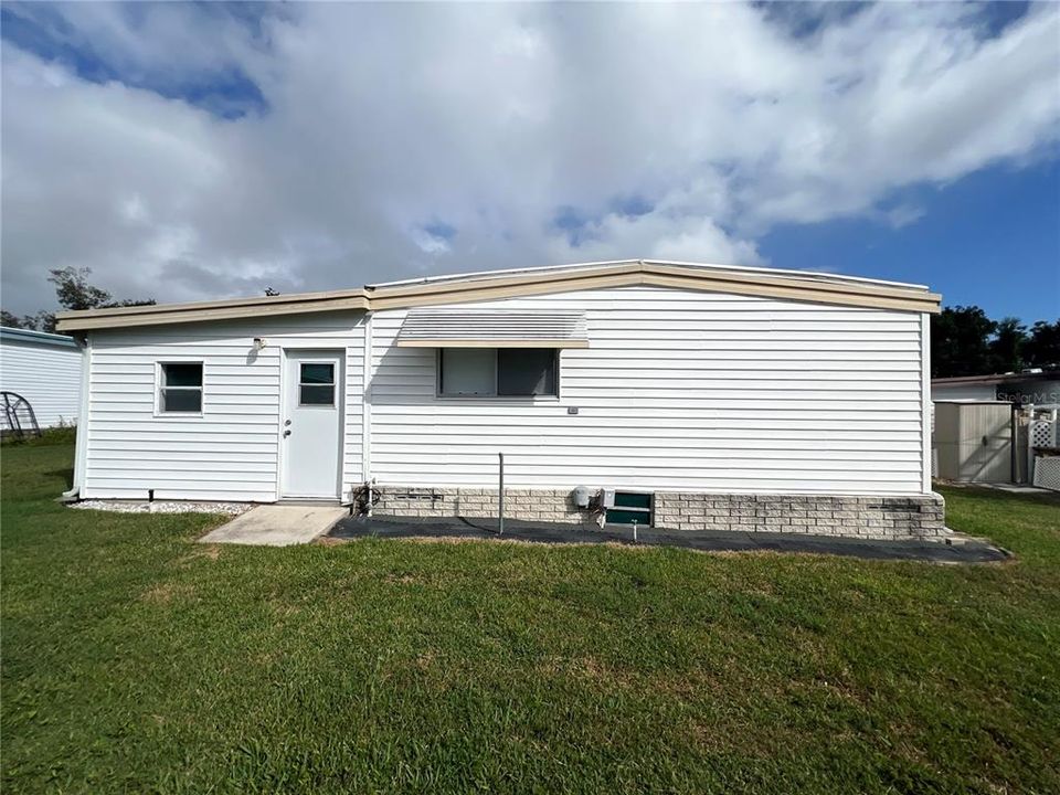 待售: $119,000 (2 贝兹, 2 浴室, 1312 平方英尺)