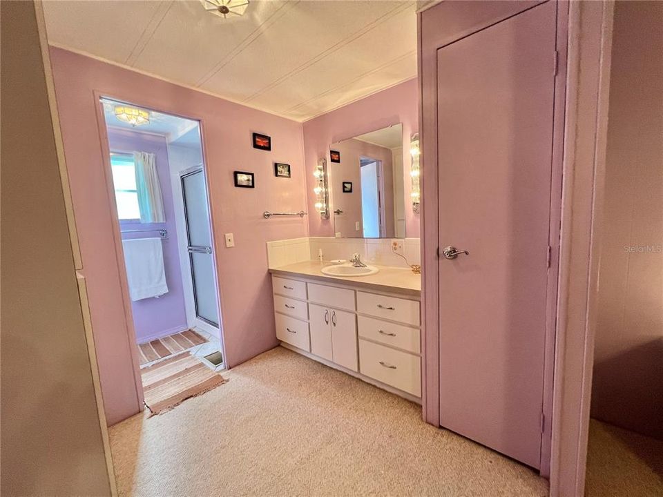 待售: $119,000 (2 贝兹, 2 浴室, 1312 平方英尺)