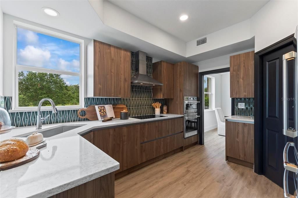 待售: $1,085,000 (3 贝兹, 3 浴室, 2167 平方英尺)