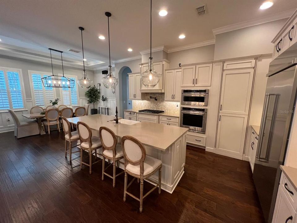 В аренду: $9,490 (5 спален, 4 ванн, 4671 Квадратных фут)