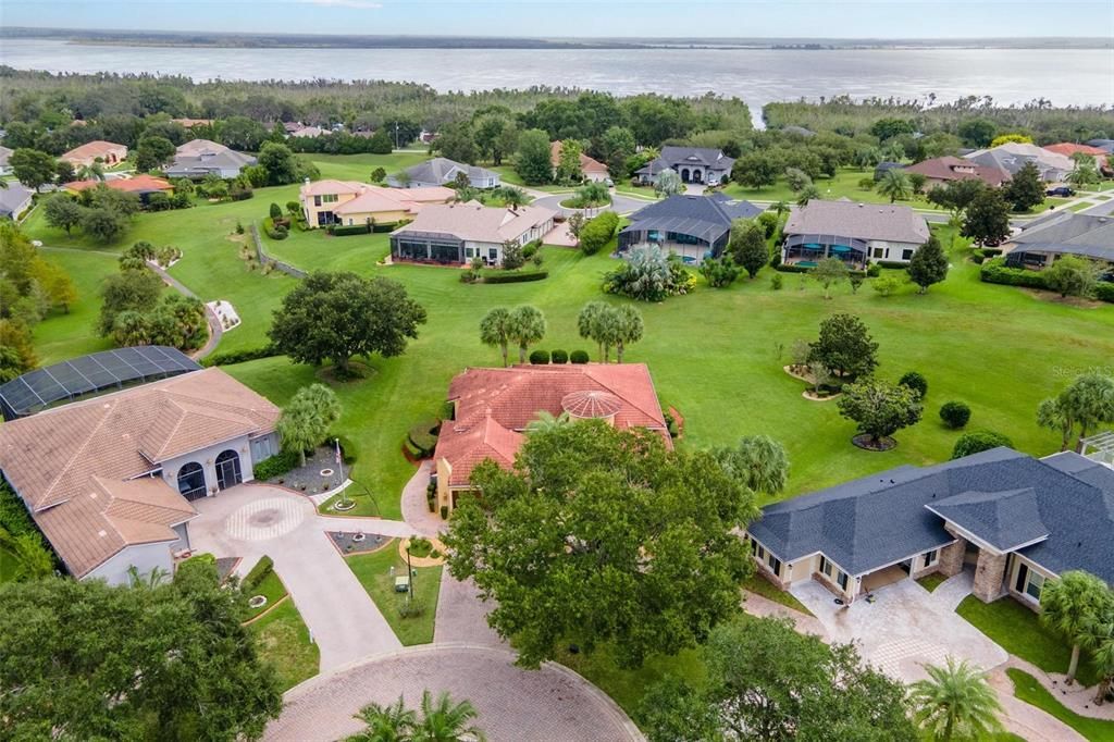 На продажу: $429,900 (3 спален, 2 ванн, 2692 Квадратных фут)