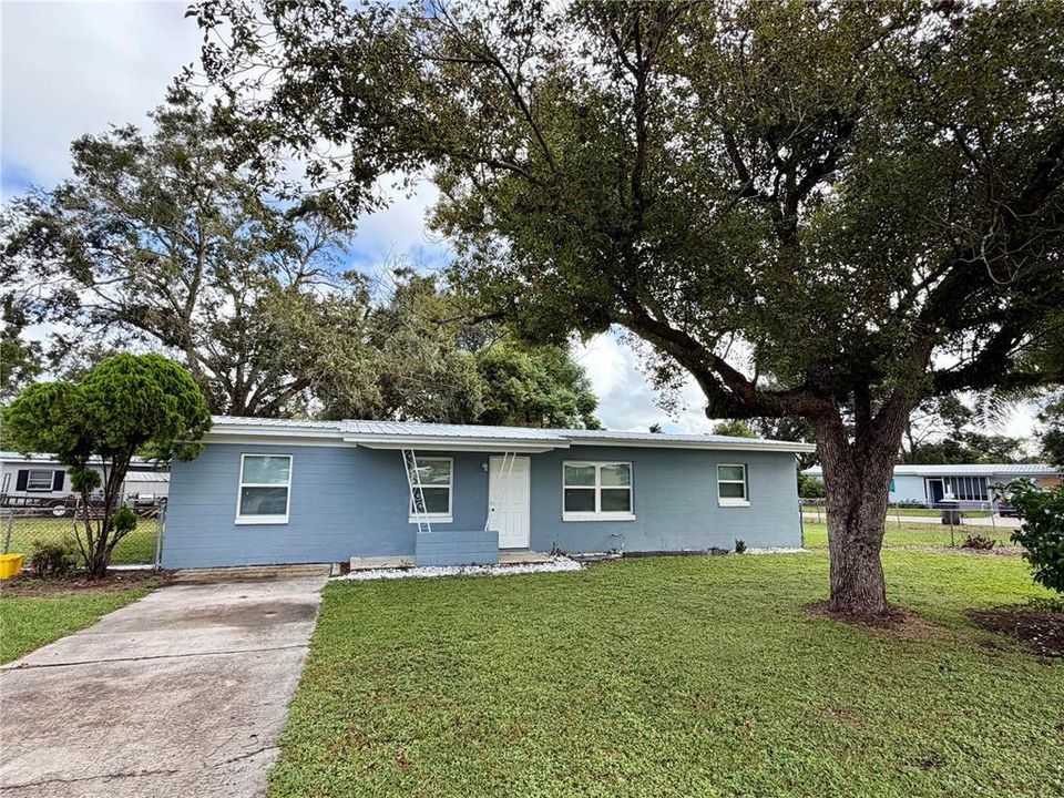 待售: $258,000 (3 贝兹, 1 浴室, 1121 平方英尺)