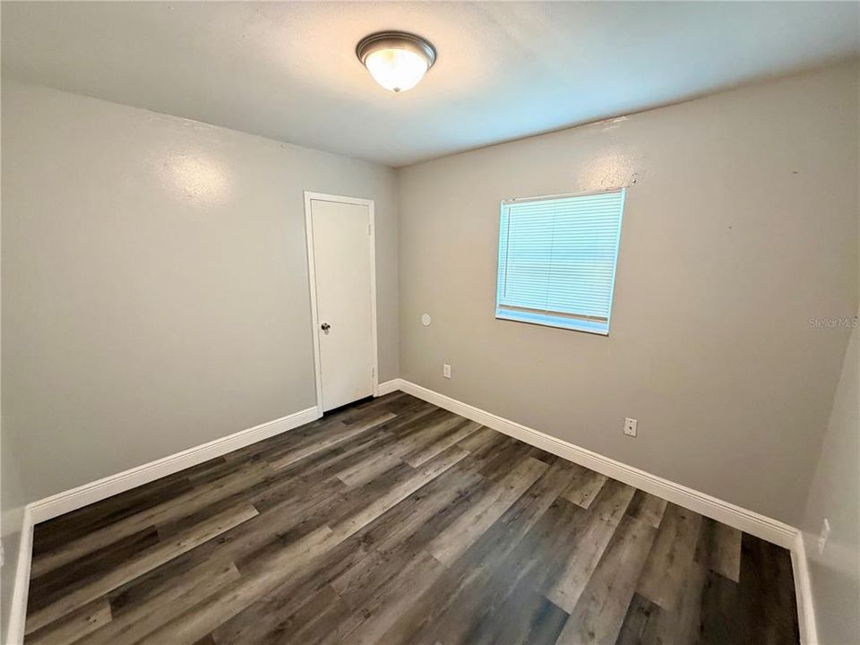 待售: $258,000 (3 贝兹, 1 浴室, 1121 平方英尺)