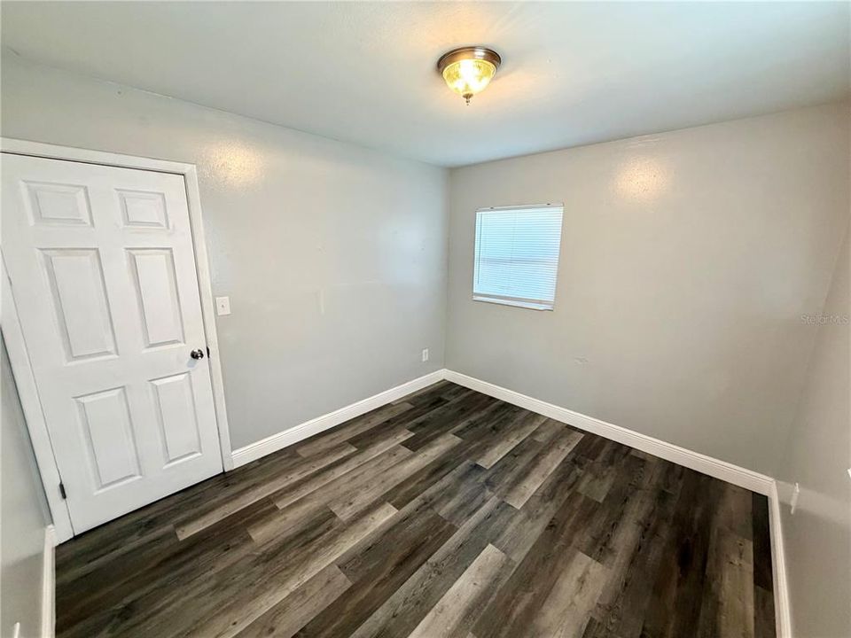 待售: $258,000 (3 贝兹, 1 浴室, 1121 平方英尺)