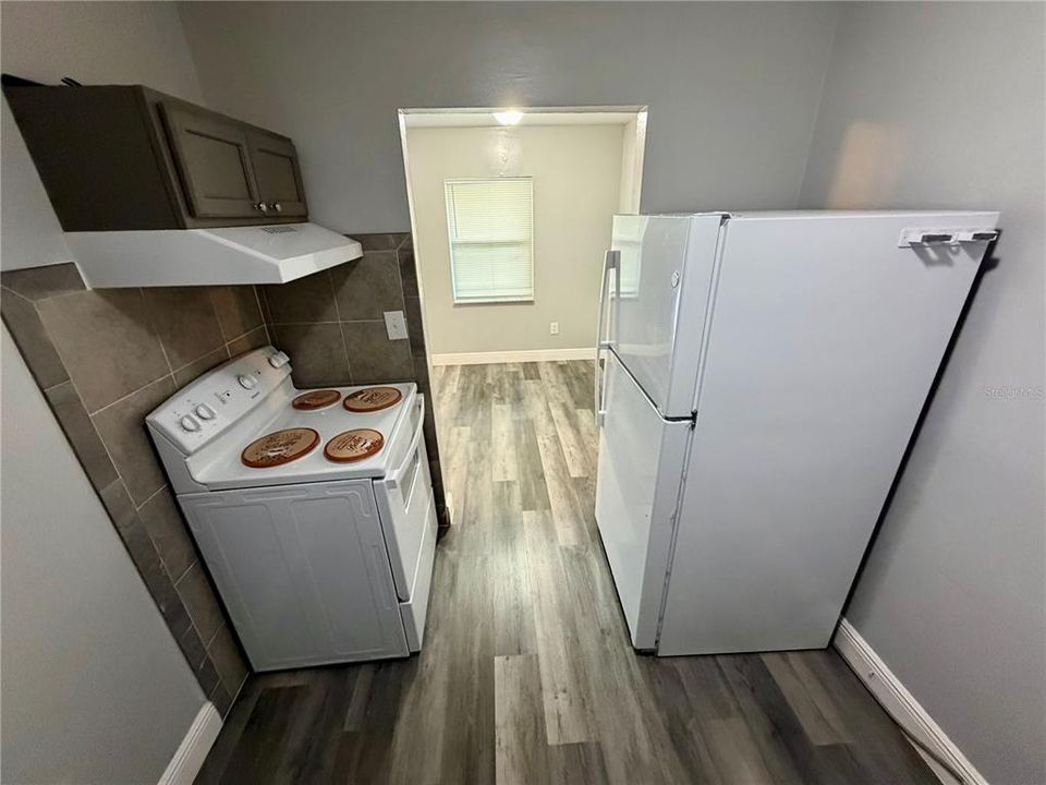 待售: $258,000 (3 贝兹, 1 浴室, 1121 平方英尺)